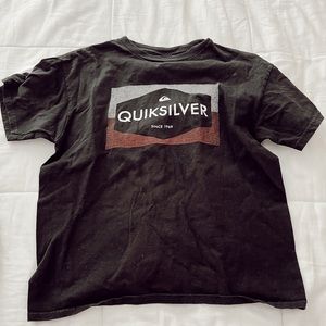 QUICKSILVER TEE SHIRT